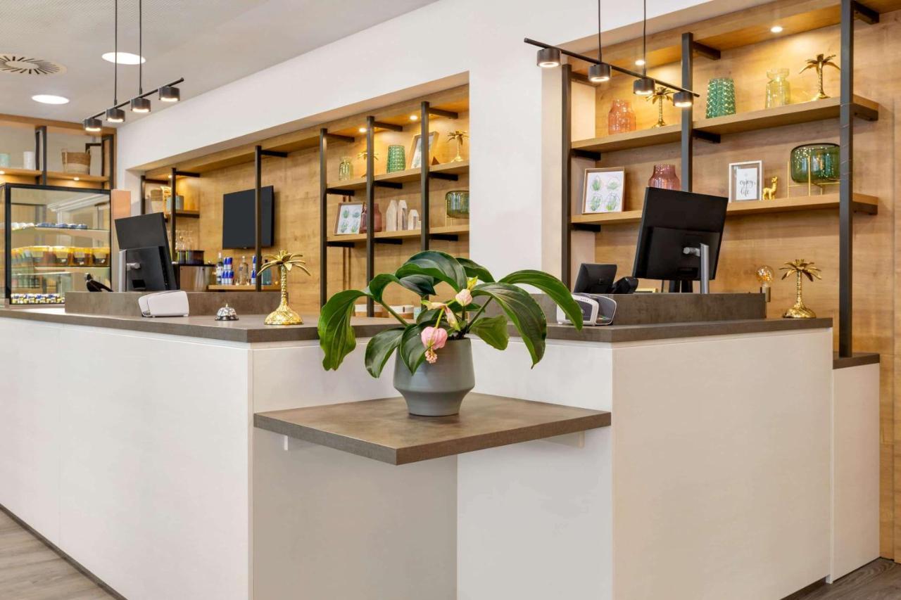 Super 8 By Wyndham Chemnitz Hotel Екстериор снимка
