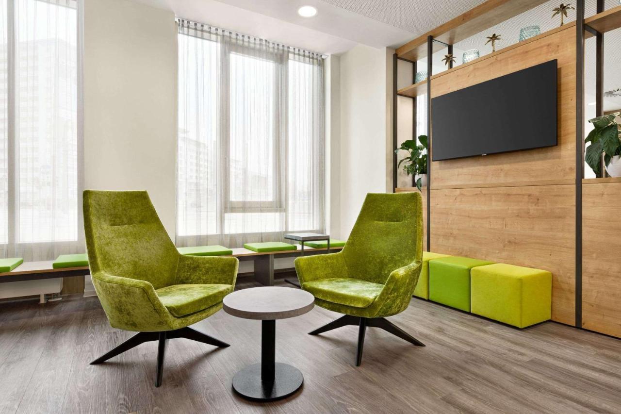 Super 8 By Wyndham Chemnitz Hotel Екстериор снимка