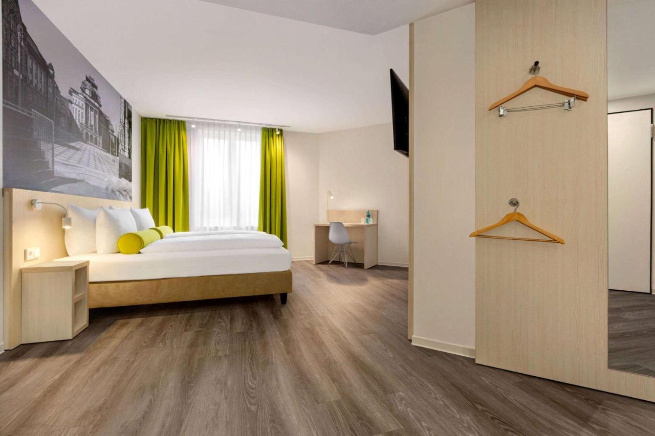 Super 8 By Wyndham Chemnitz Hotel Екстериор снимка